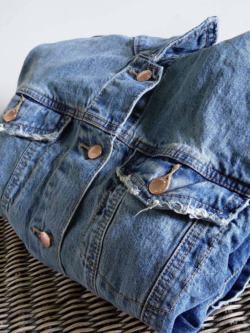 Universal Thread Jean Jacket - Picture 13 of 13